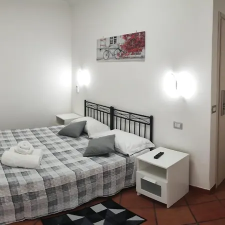 Royal House * Fiumicino