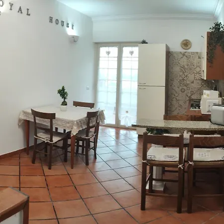 Royal House Penzion *