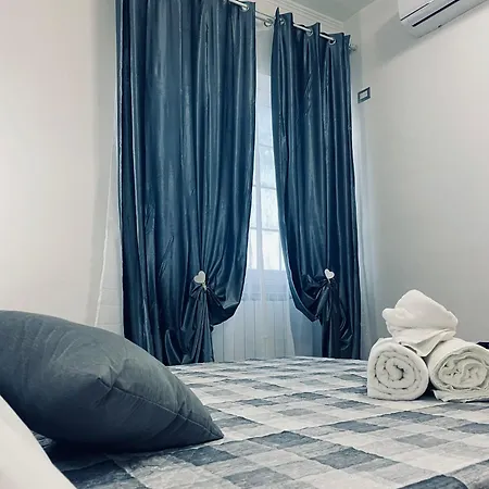 Royal House * Fiumicino