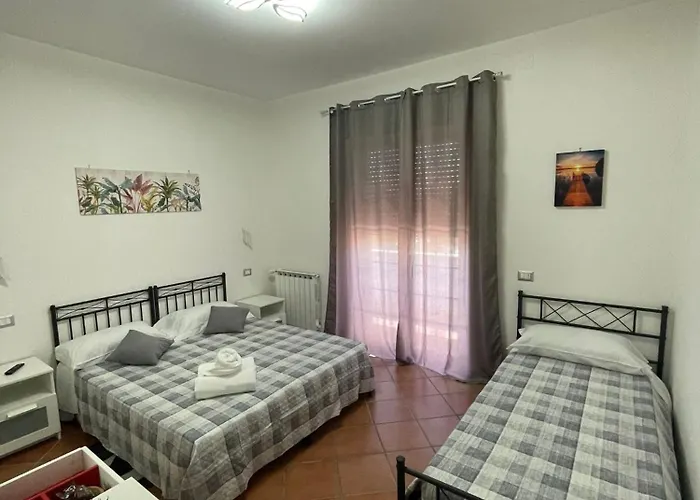 Royal House * Fiumicino